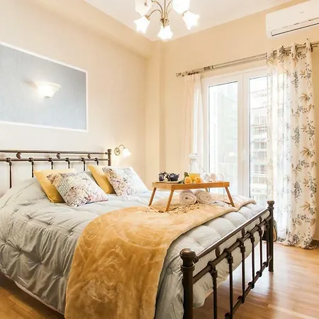 Modern Antique Private Near To Acropolis Museum And Metro Station Apartment Athens